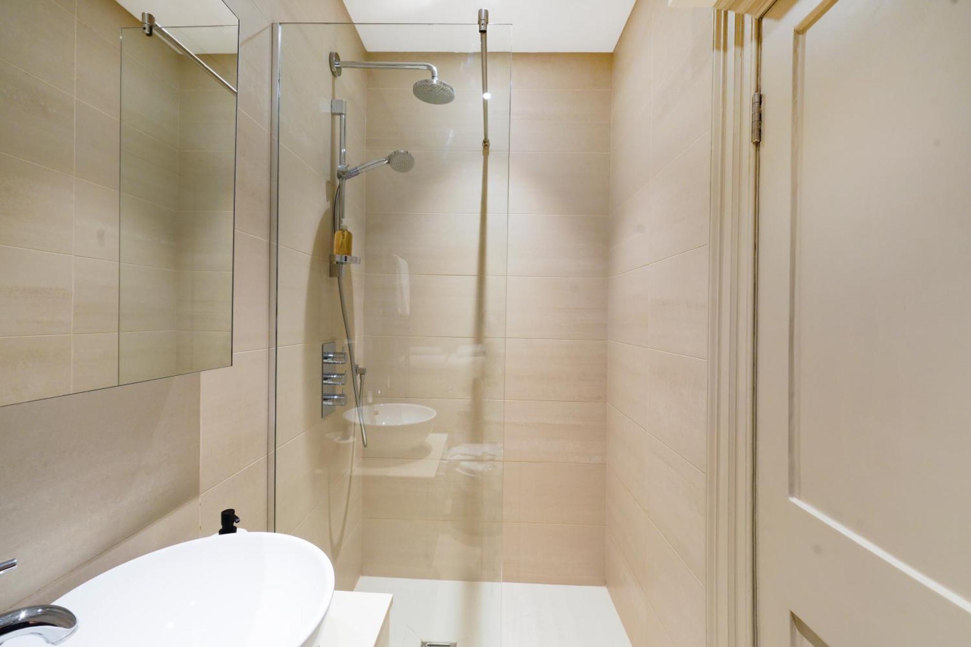 Spacious And Modern 4 Beds Home In Kensington Londýn Exteriér fotografie